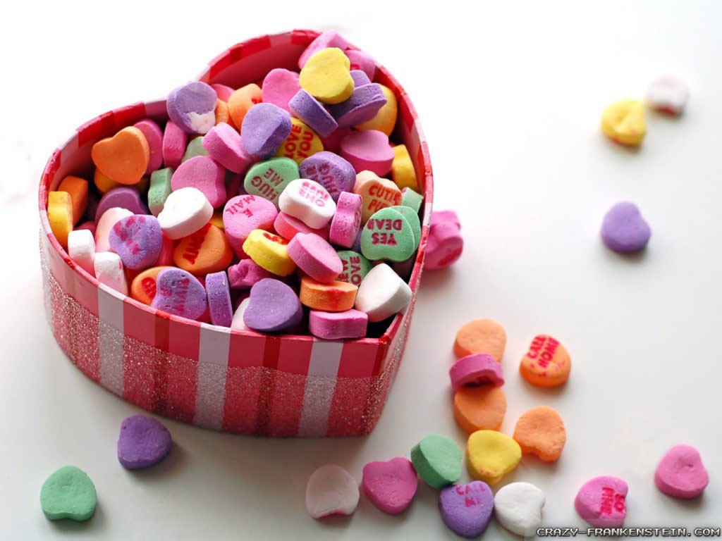 colorful-hearts-basket-valentines-day-gifts-wallpapers-1024x768